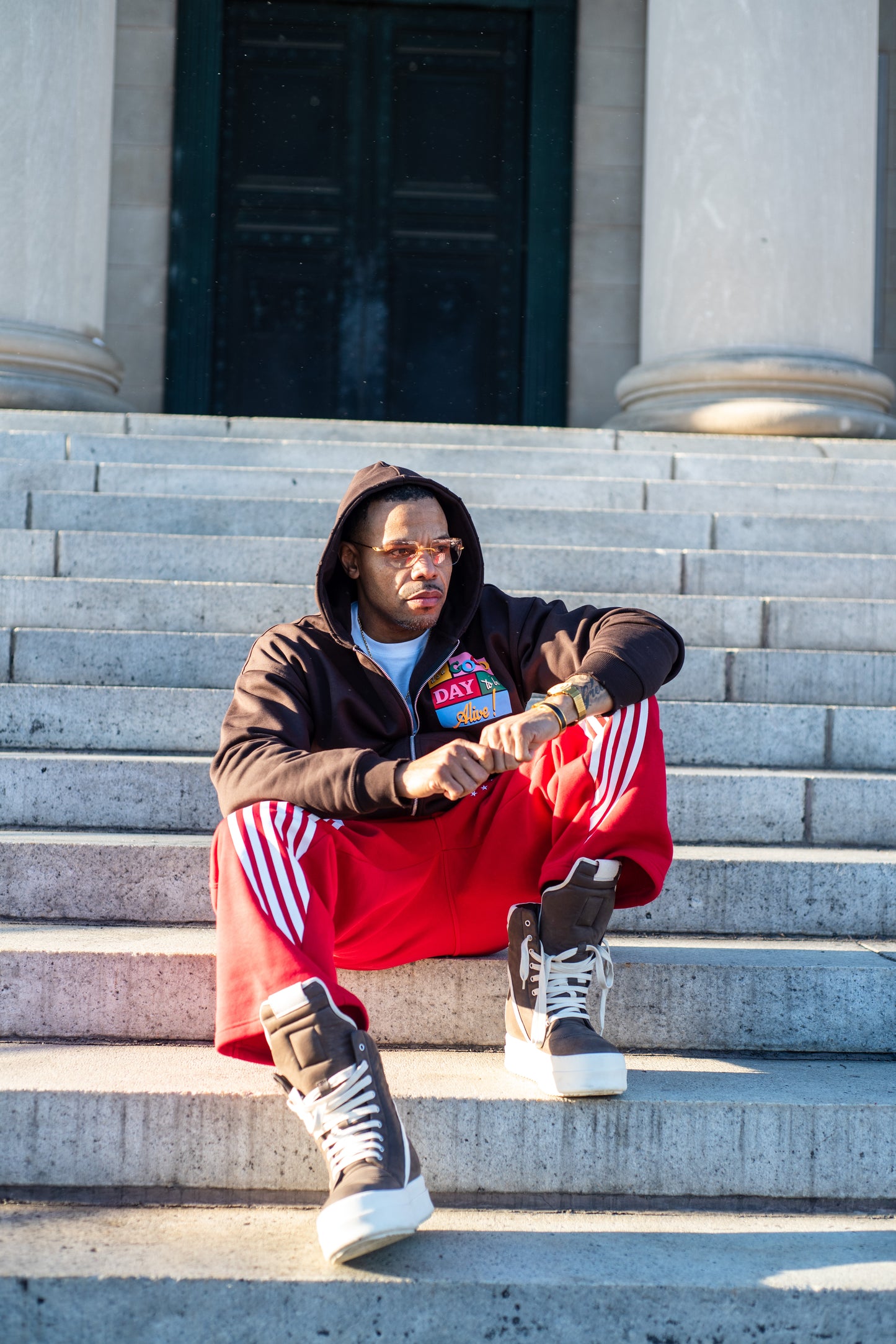 THE “R” COLLECTION SWEATS