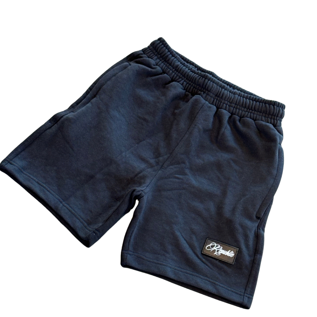 ESSENTIAL SIMPLISTIC SHORTS (BLACK)