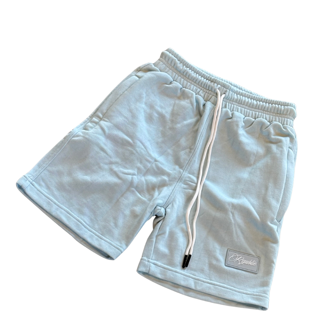 ESSENTIAL SIMPLISTIC SHORTS (POWDER BLUE)