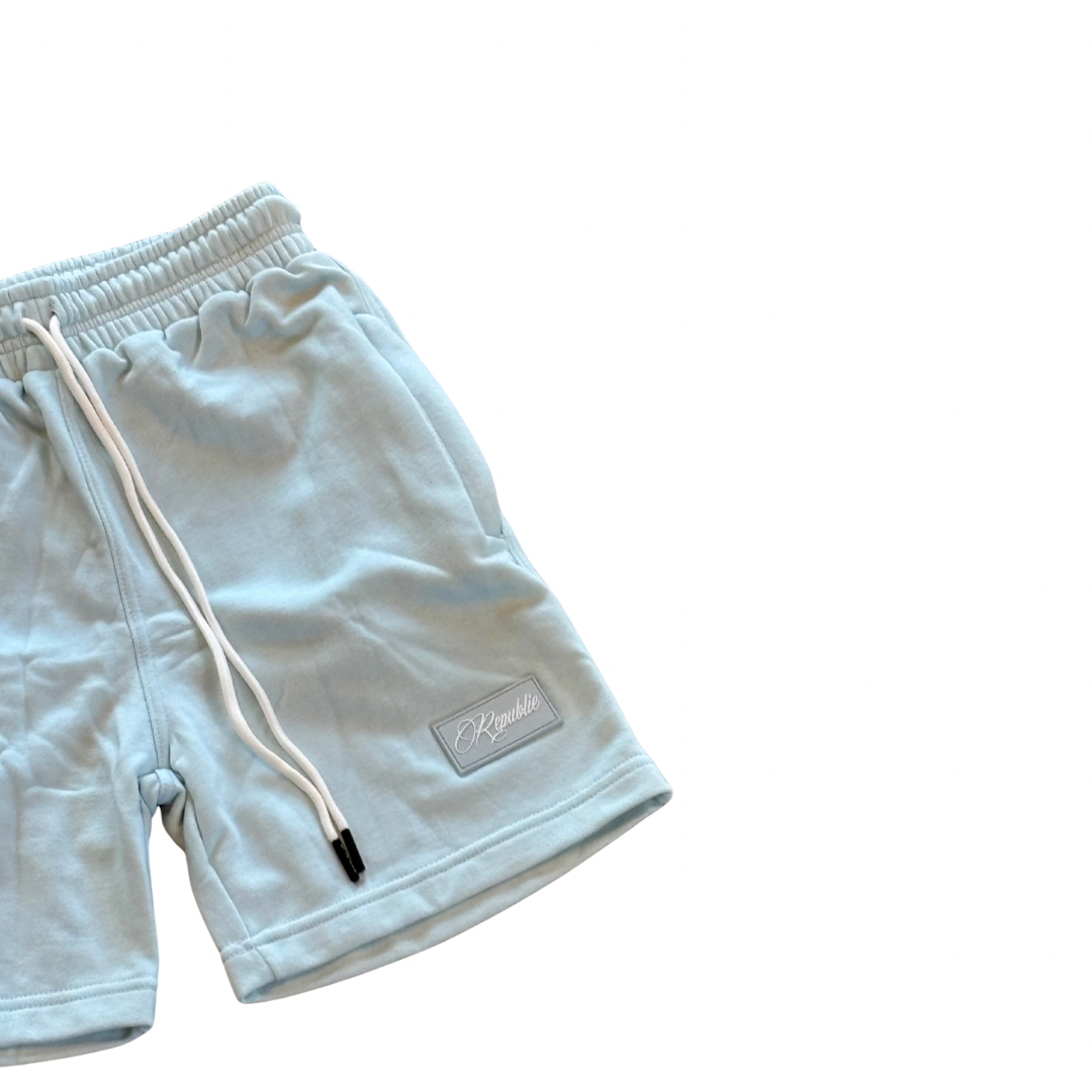 ESSENTIAL SIMPLISTIC SHORTS (POWDER BLUE)