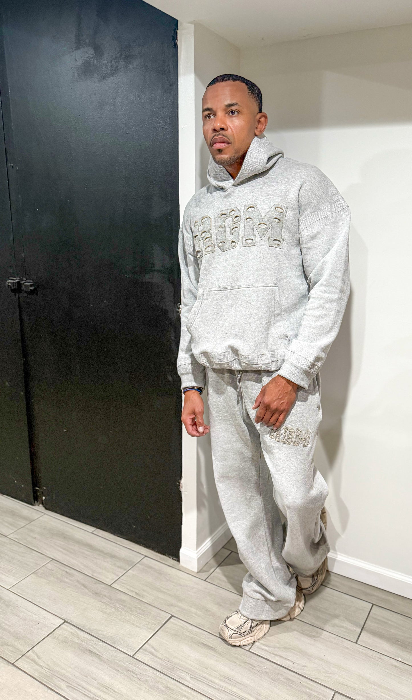 THE MOTLEY DENIM STITCHED SWEATSUIT